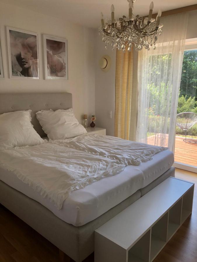 Apartment Im Rosentraum Mit Privater Terasse Baden-Baden Buitenkant foto